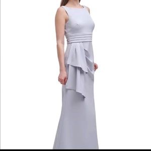 NWOT Vince Camuto Gray/Silver Ruched Ruffled Waisted Detailed Gown - Size 12